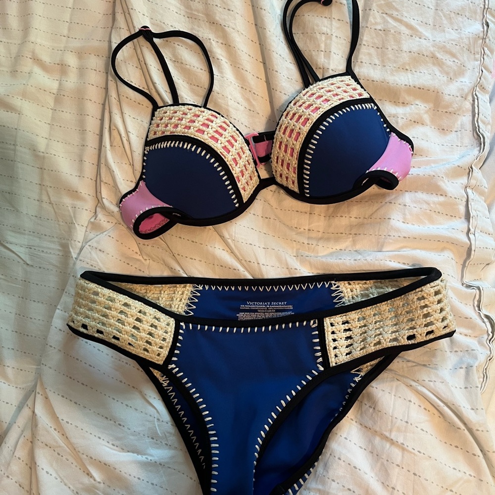 victoria secret swimsuit